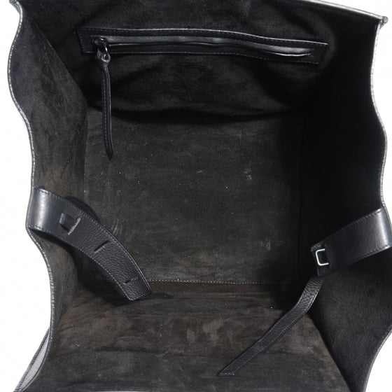 Supple Calfskin Medium Phantom Luggage Black