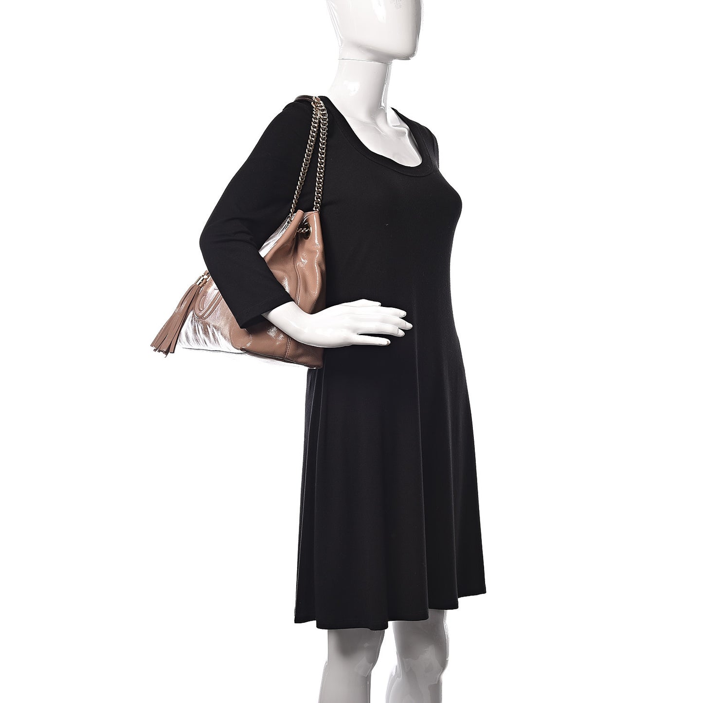 Patent Medium Soho Chain Shoulder Bag Dark Cipria