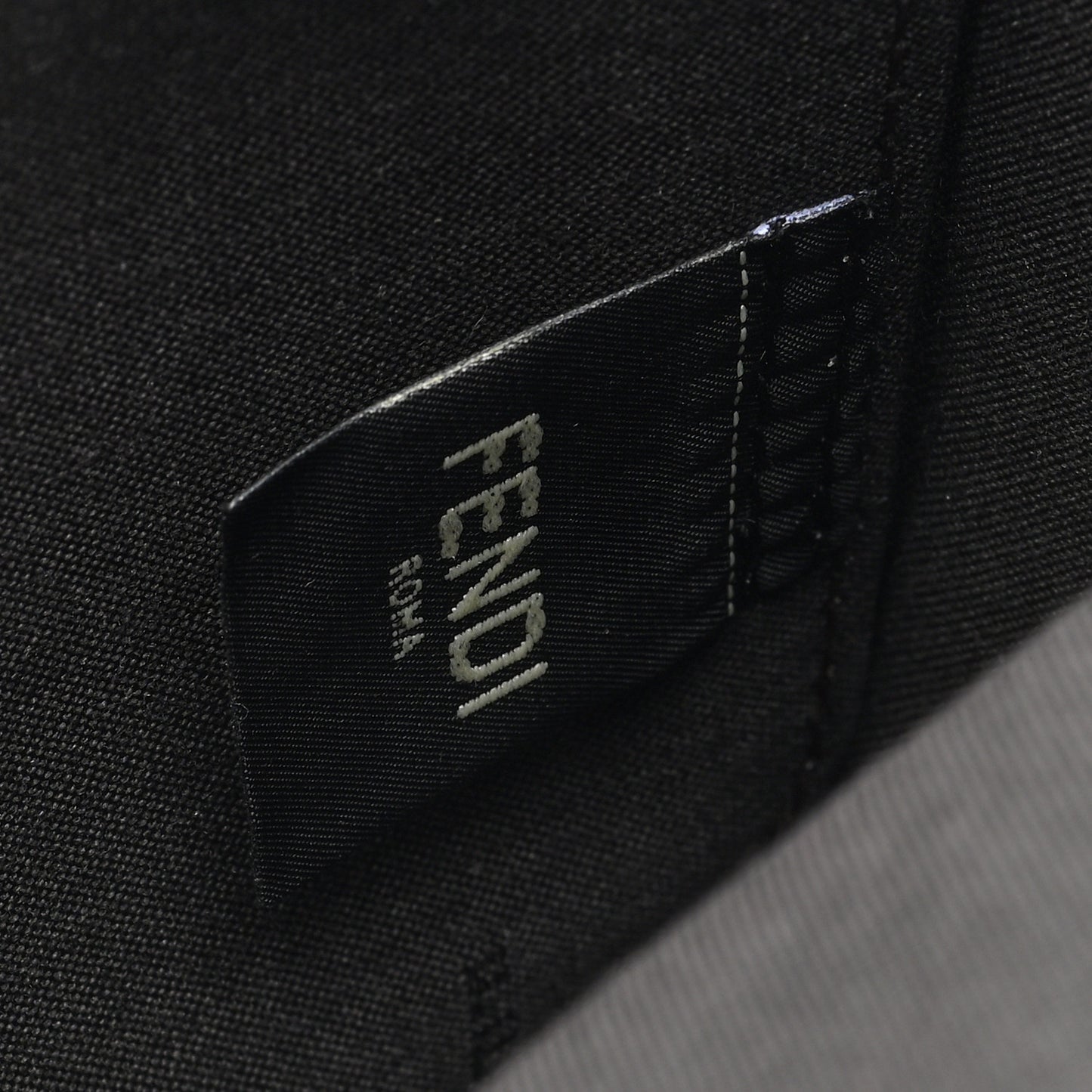 Vitello Grace Matte Fendigraphy Wallet on Chain Cuoio