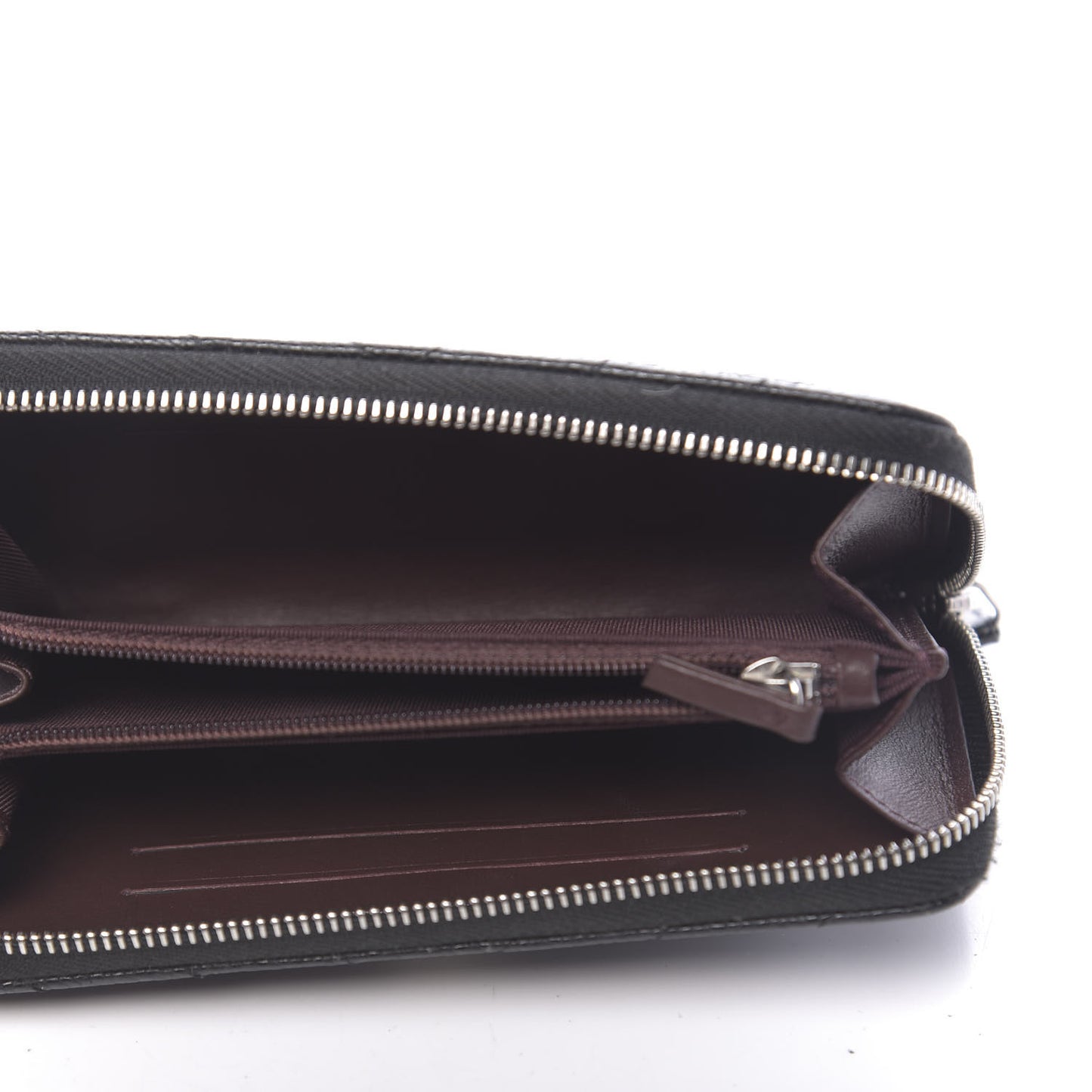 Caviar Chevron Quilted Small Zip Around Wallet Black