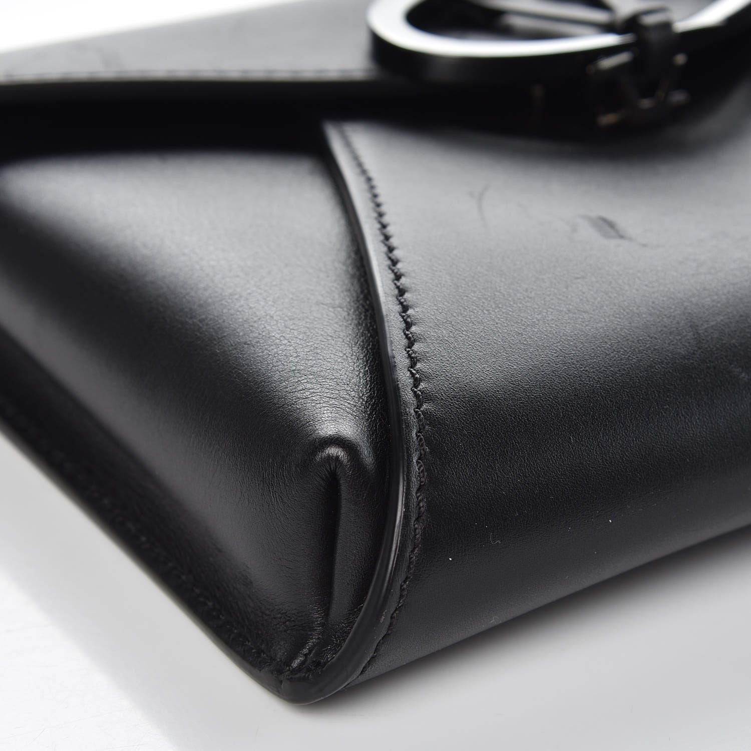 Valentino Garavani Calfskin V Rivet Chain Clutch Black 8 of 9