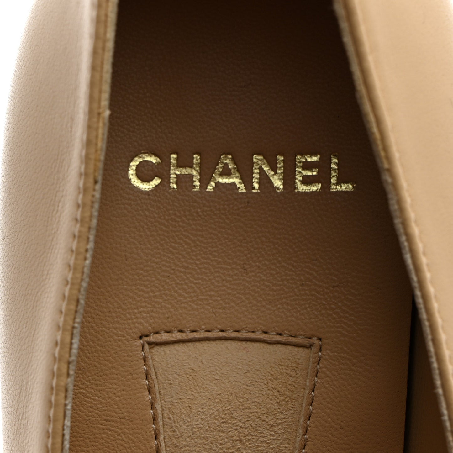 Lambskin Patent Cap Toe Pearl Pumps 37.5 Beige Black