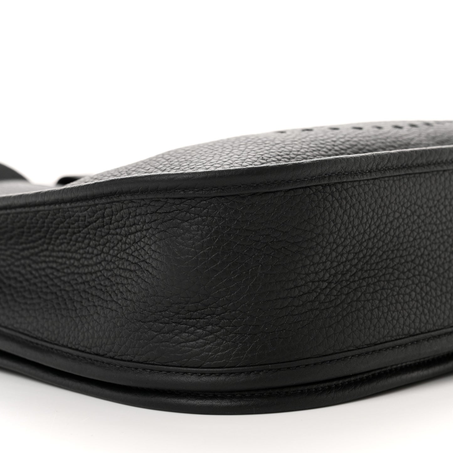 Taurillon Clemence Evelyne III PM Black