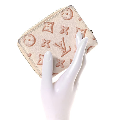 Louis Vuitton Monogram Fall for You Zippy Compact Wallet Beige Clair 2 of 7