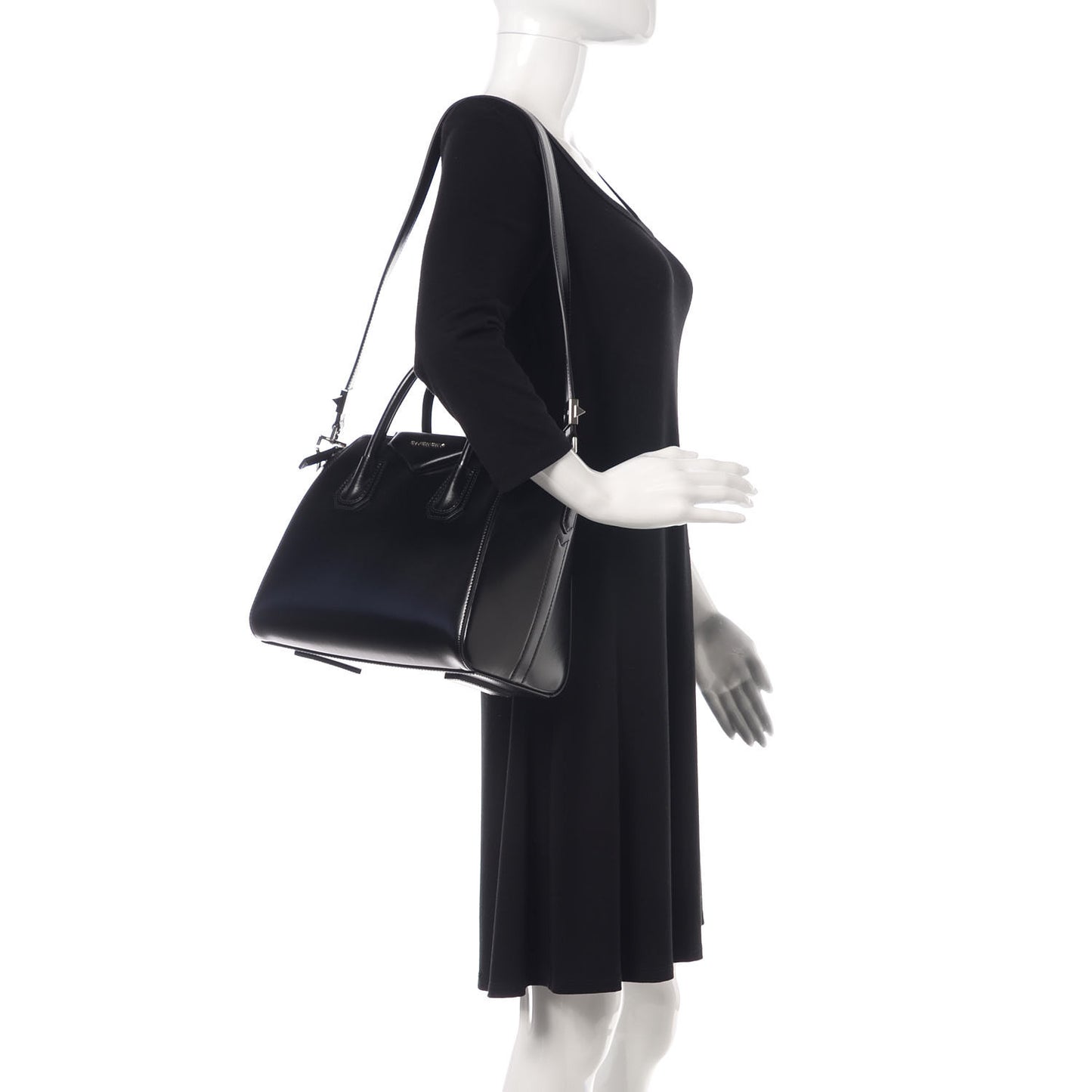 Shiny Lord Calfskin Small Antigona Black