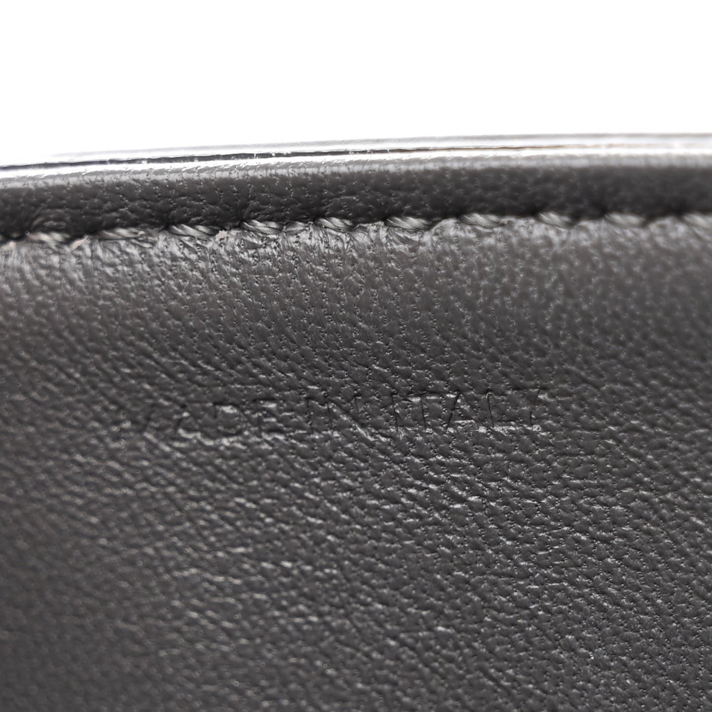 Satinated Calfskin Besace Small 16 Grey