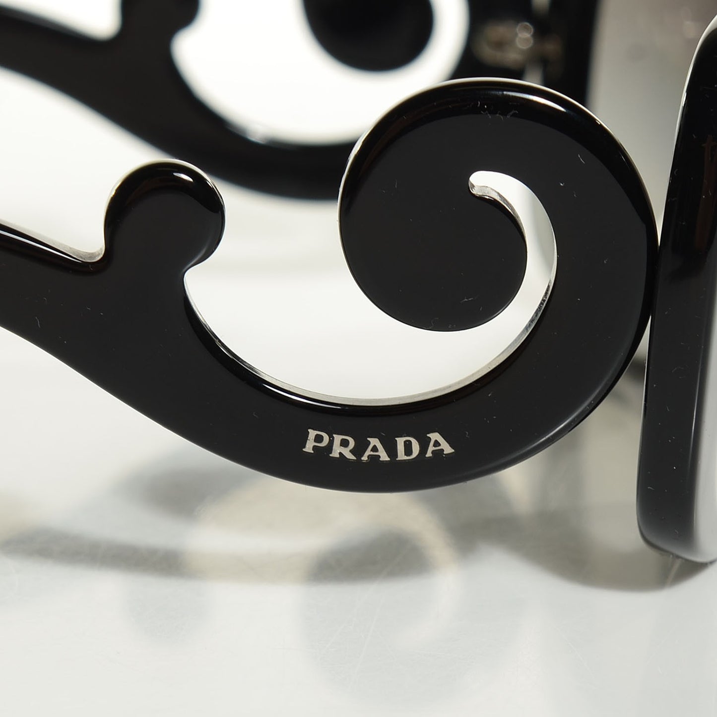 Acetate Baroque Sunglasses SPR 27O Black