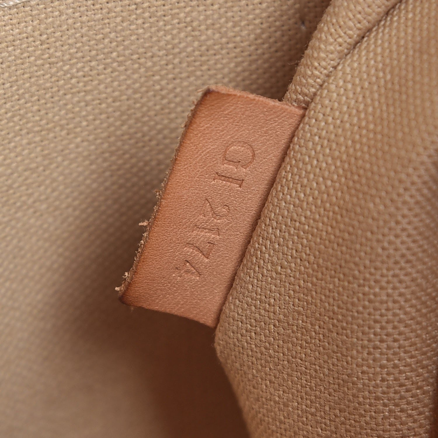 Louis Vuitton Damier Azur Siracusa PM 7 of 12