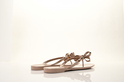 Valentino Garavani PVC Jelly Rockstud Bow Thong Sandals 41 Poudre 6 of 14