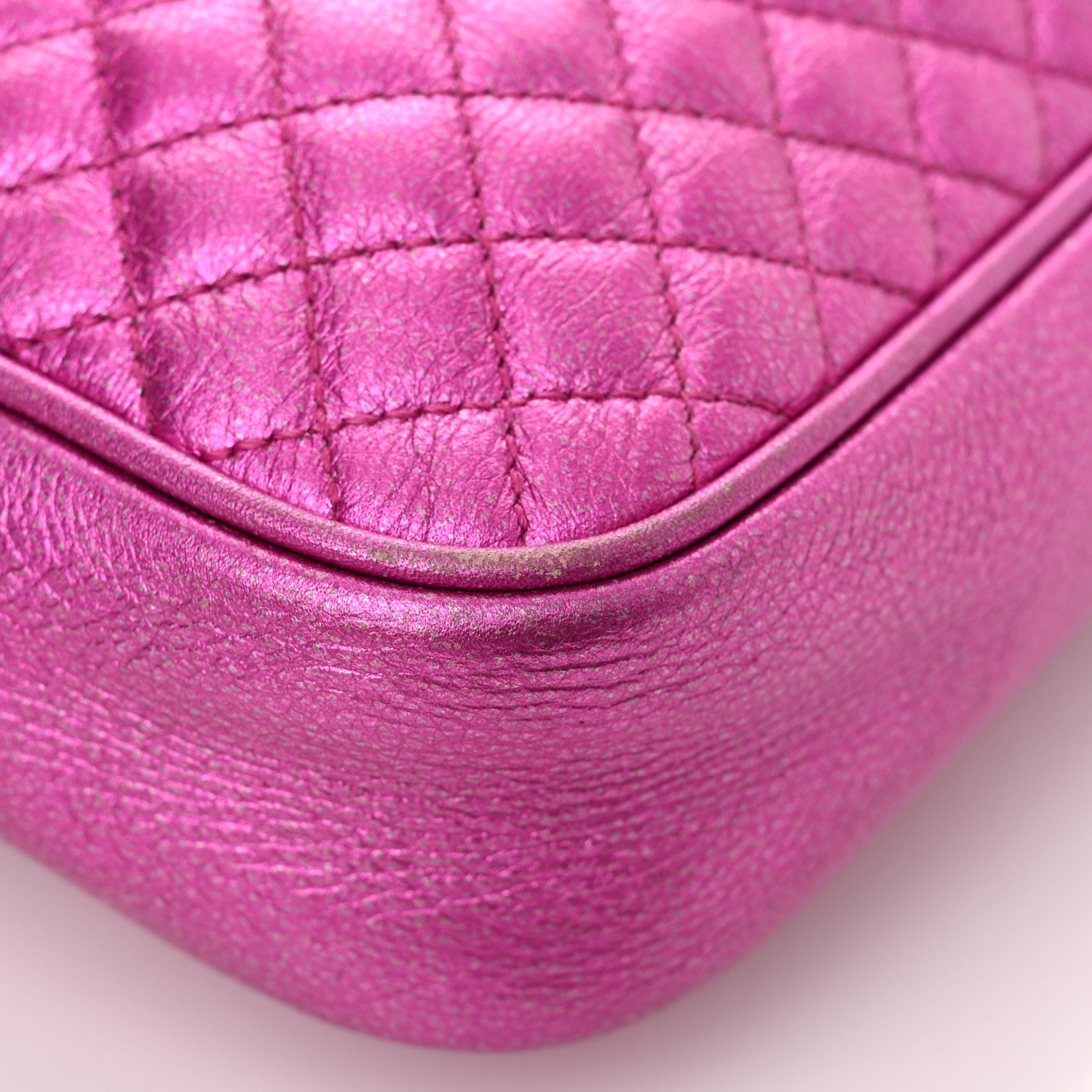 Gucci Laminated Nappa Trapuntata Small Zumi Shoulder Bag Fuxia 9 of 15