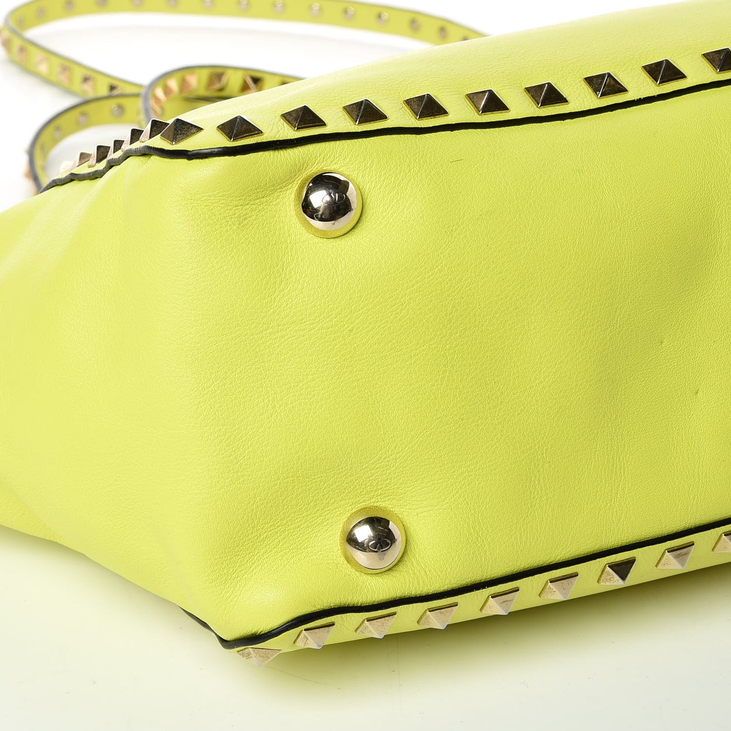 Vitello Small Rockstud Tote Yellow Fluo