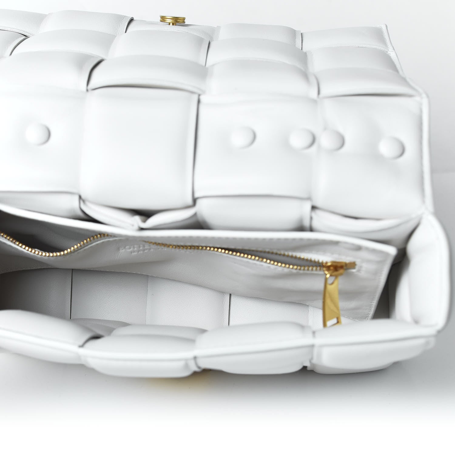 Bottega Veneta Lambskin Maxi Intreccio Padded Chain Cassette Crossbody Bag White 5 of 10