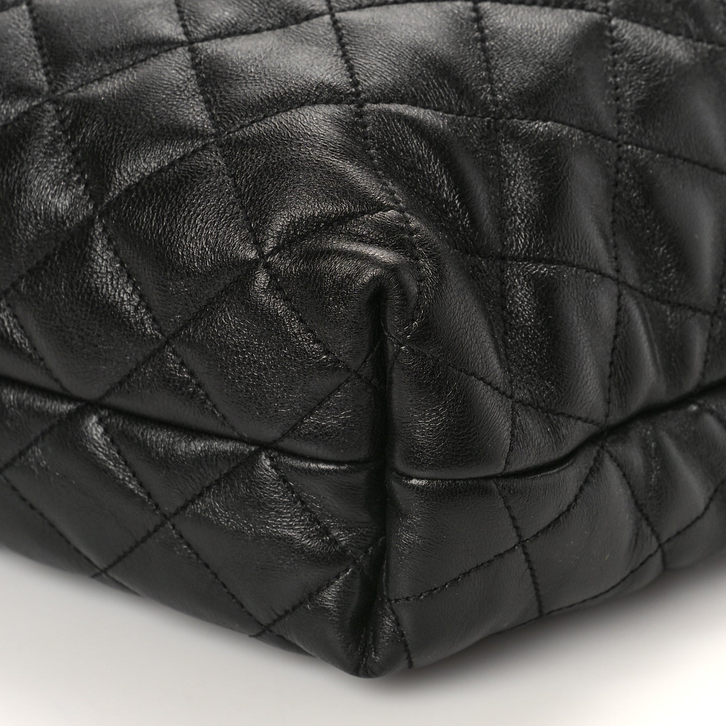 Lambskin Quilted Maxi Icare Shopping Tote Black
