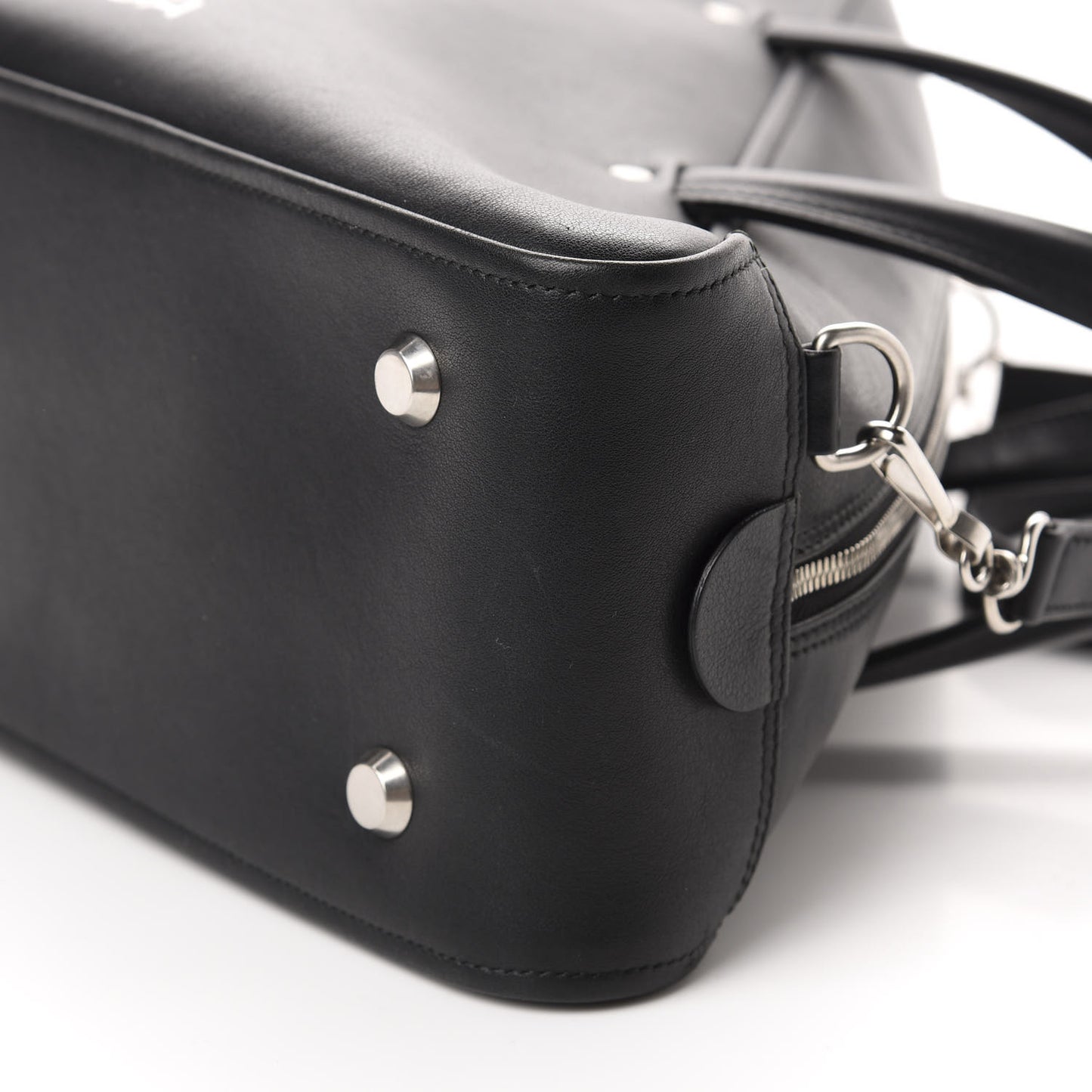 Calfskin M Triangle Duffle Black