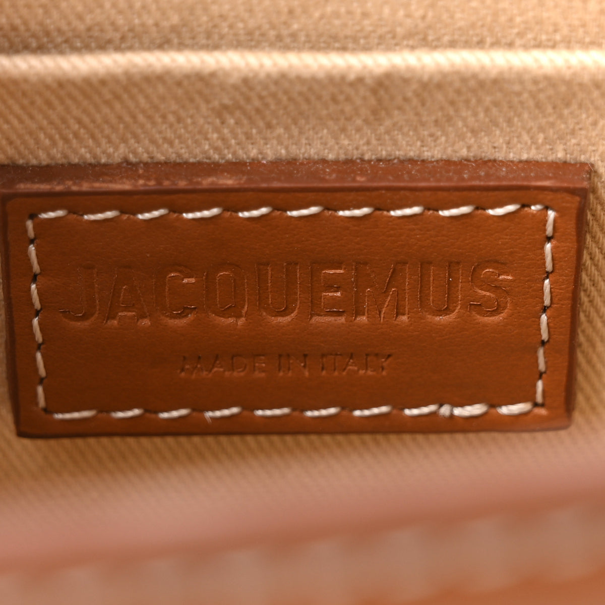 Smooth Calfskin Le Chiquito Boucle Moyen Brown