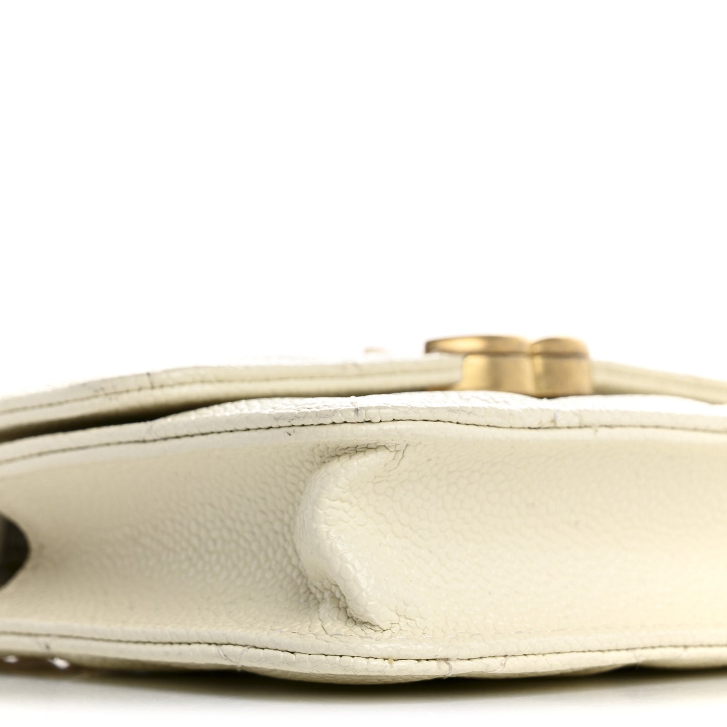 Shiny Caviar Quilted Chain Melody Card Holder On Chain White