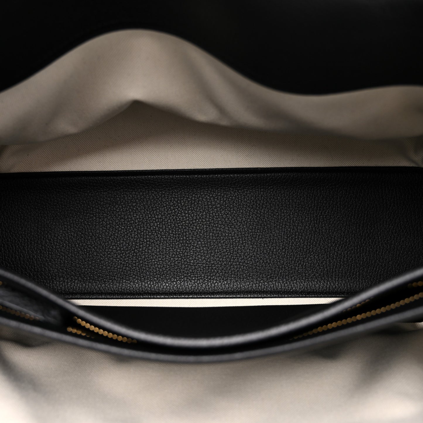 Grained Calfskin Stitched Urban Essentials Large Shopping Bag Black