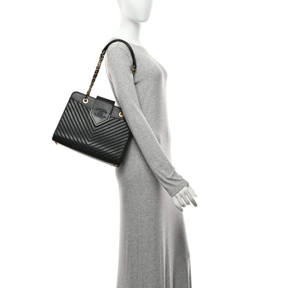 Chanel Shiny Sheepskin Chevron Quilted Collar and Tie Flap Black 2 of 10