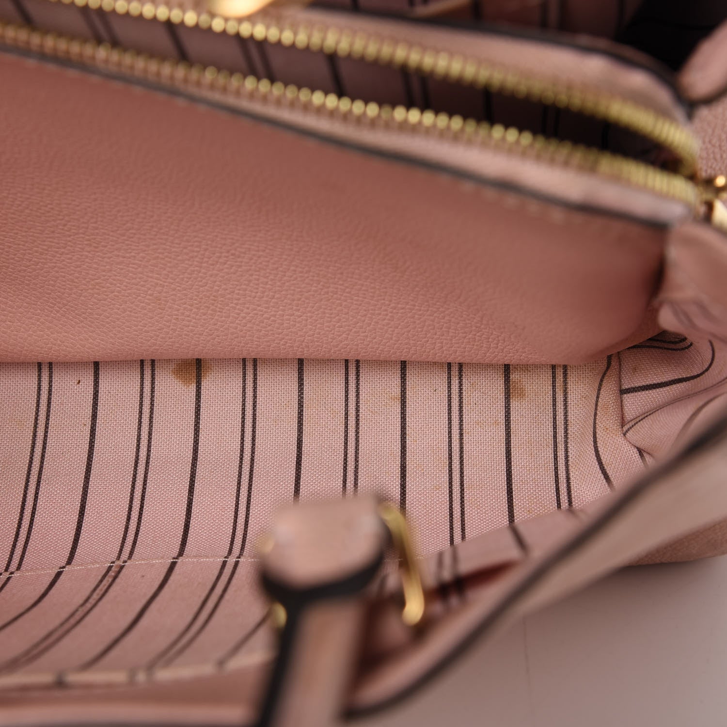 Louis Vuitton Empreinte Montaigne MM Rose Poudre 11 of 11