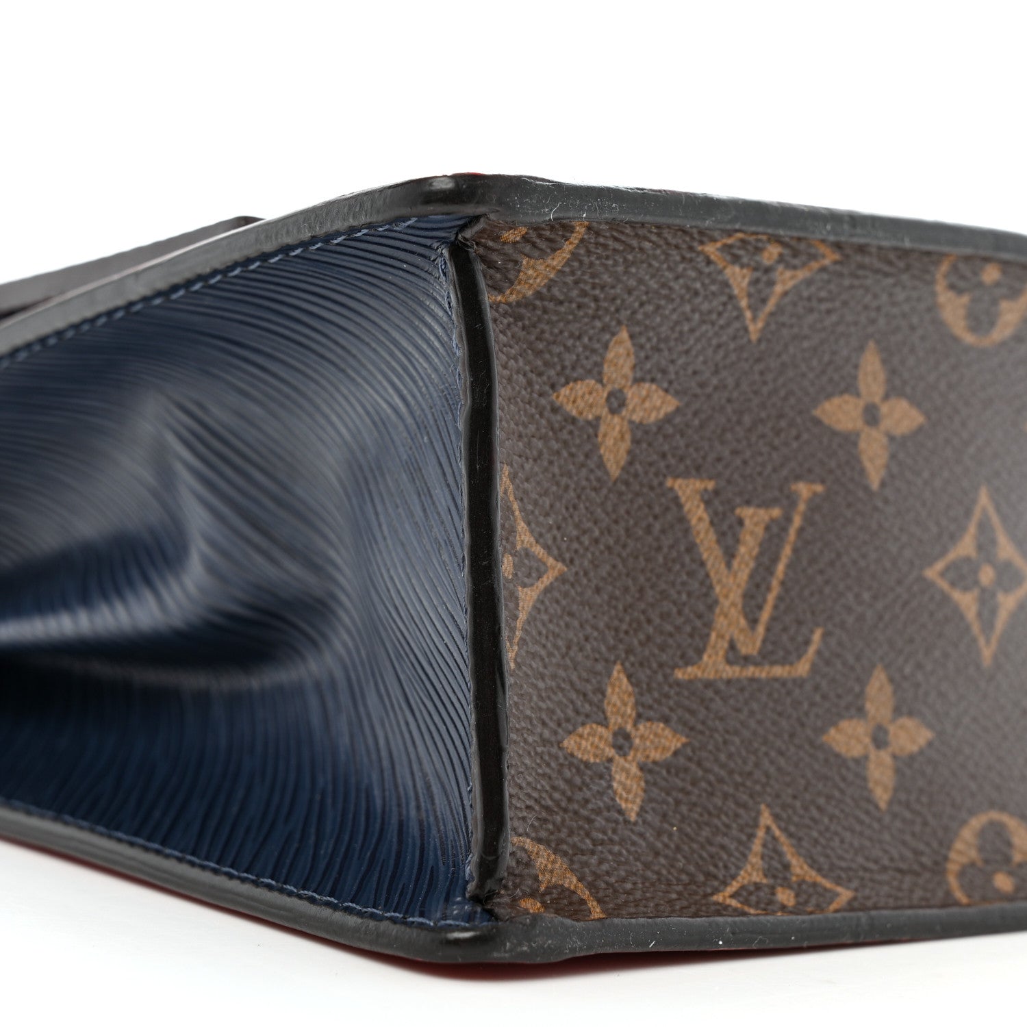 Louis Vuitton Vernis Epi Monogram Spring Street Scarlet 9 of 14