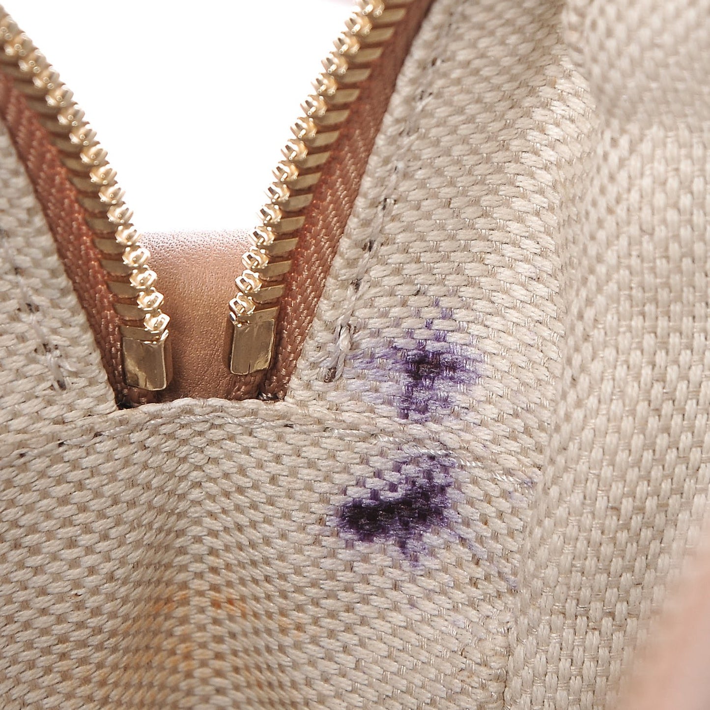 Pebbled Calfskin Small Soho Disco Bag Camelia