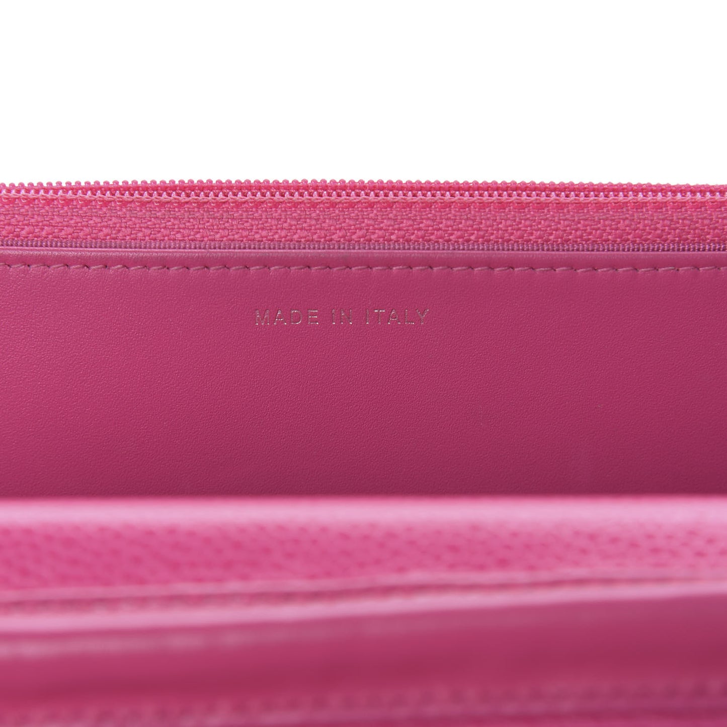 Caviar Quilted Wallet on Chain WOC Pink