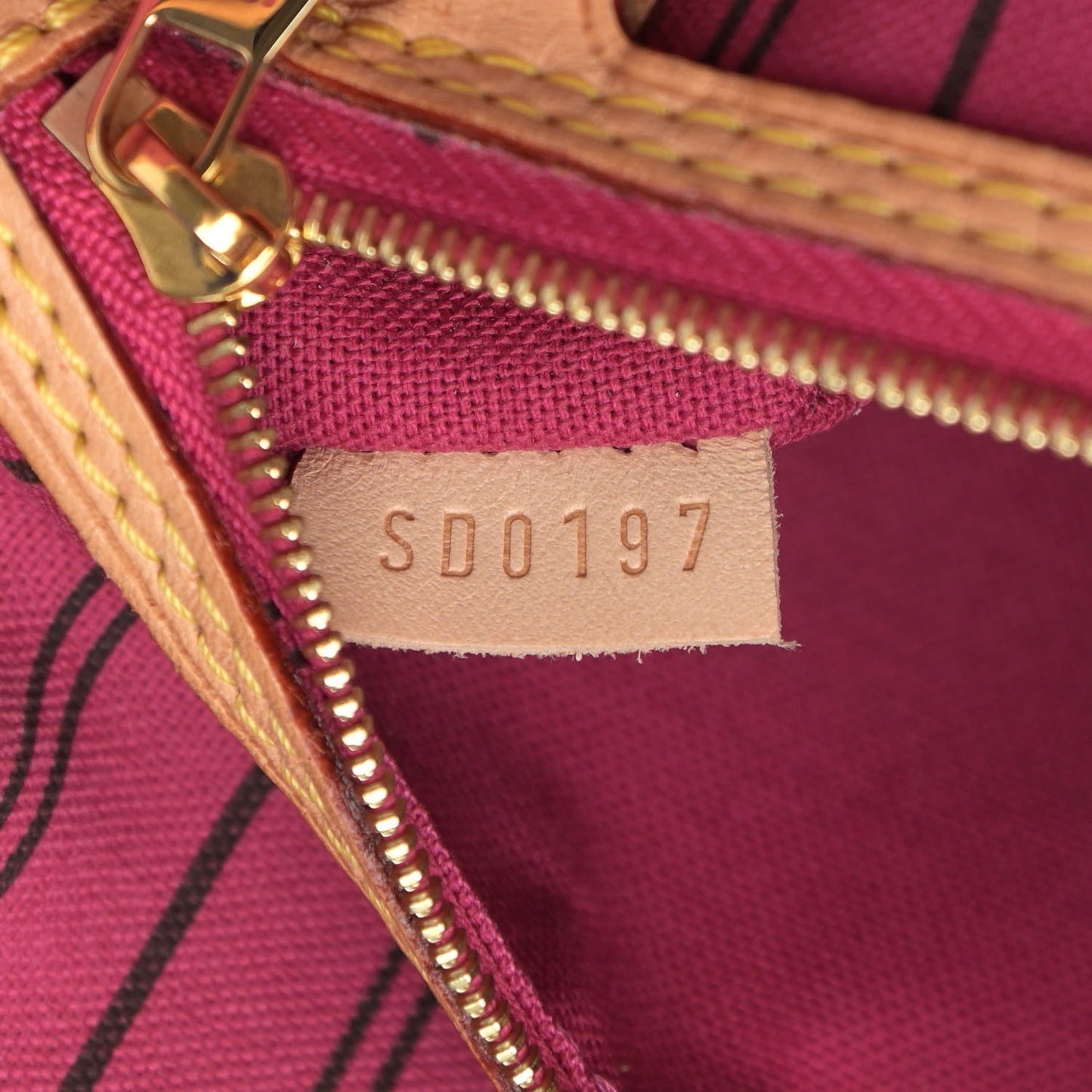 Monogram Delightful MM Pivoine