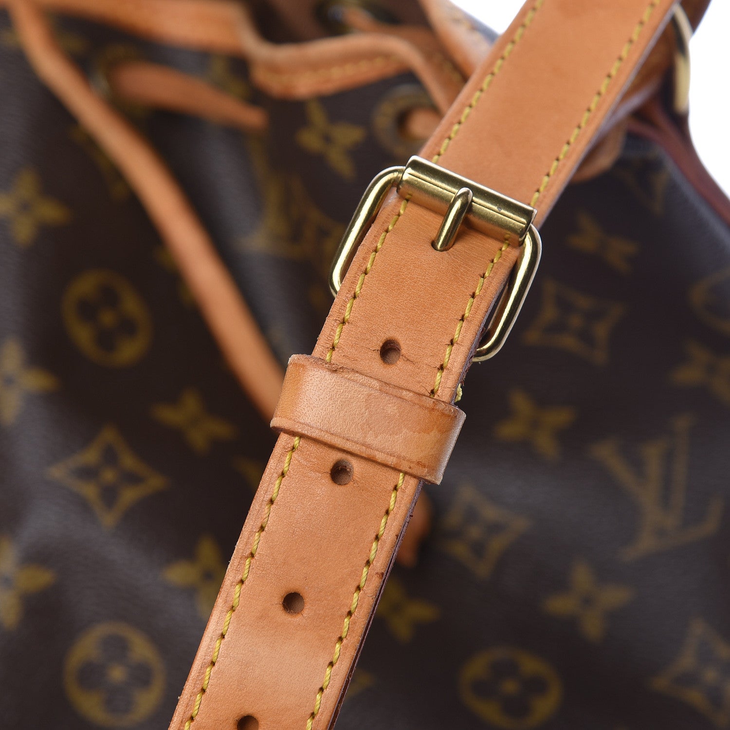 Louis Vuitton Monogram Petit Noe 19 of 20
