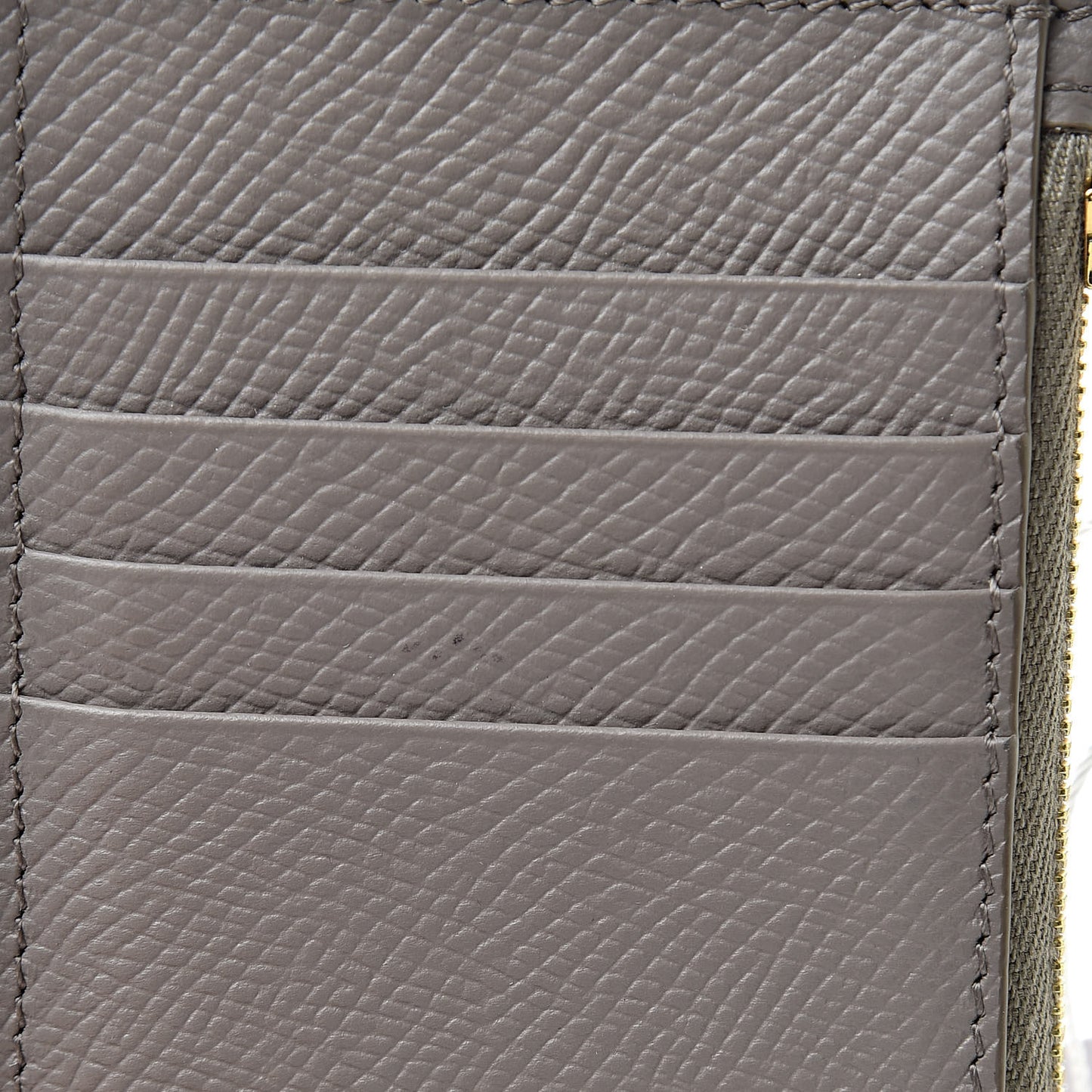 Grained Calfskin Zipped Card Holder Pebble