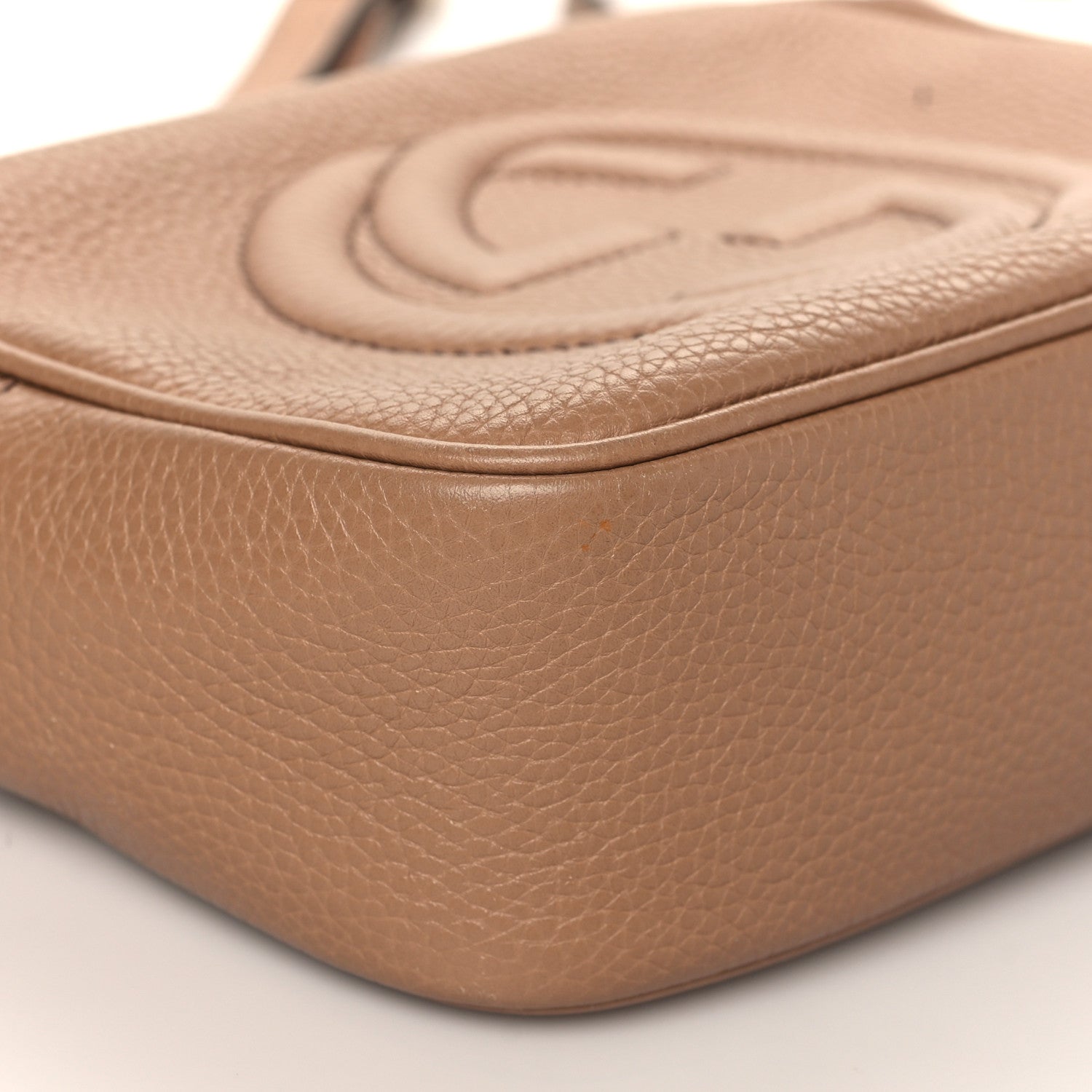 Gucci Pebbled Calfskin Small Soho Disco Bag Camelia 11 of 12