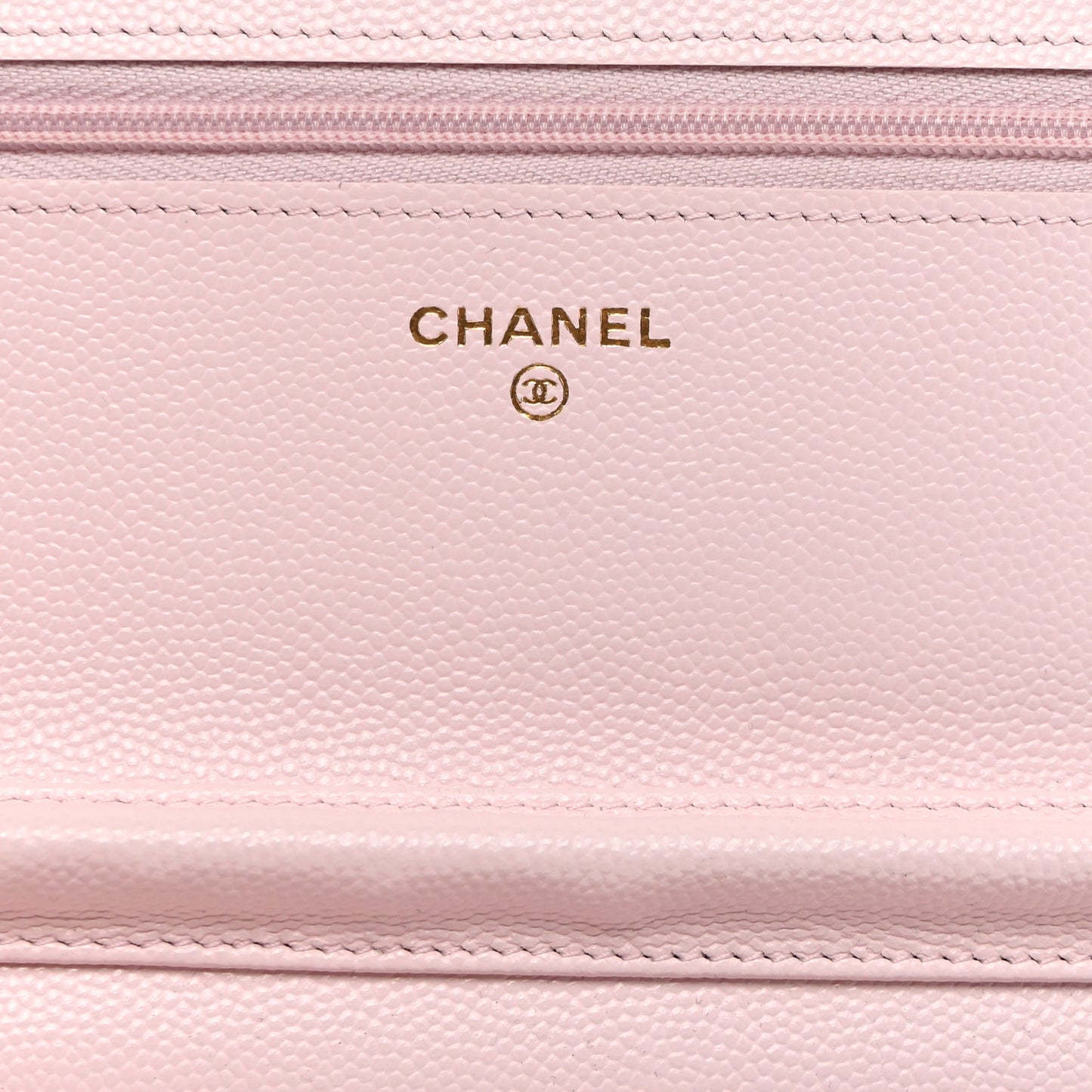 Caviar Quilted Wallet on Chain WOC Light Pink