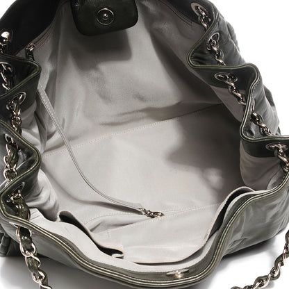 Chanel Calfskin On The Bund Tote Green 7 of 7