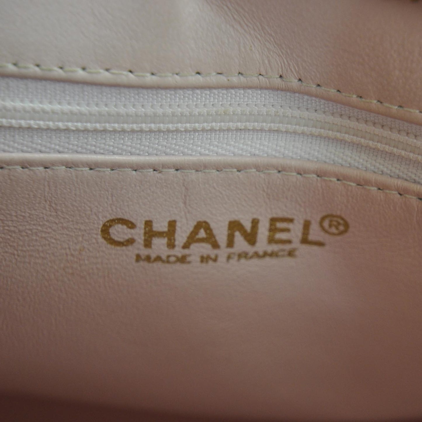 Caviar Medallion CC Tote Light Pink