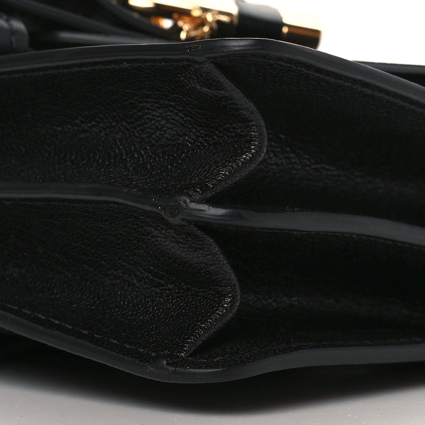Shiny Goatskin Calfskin Aby Chain Shoulder Bag Black