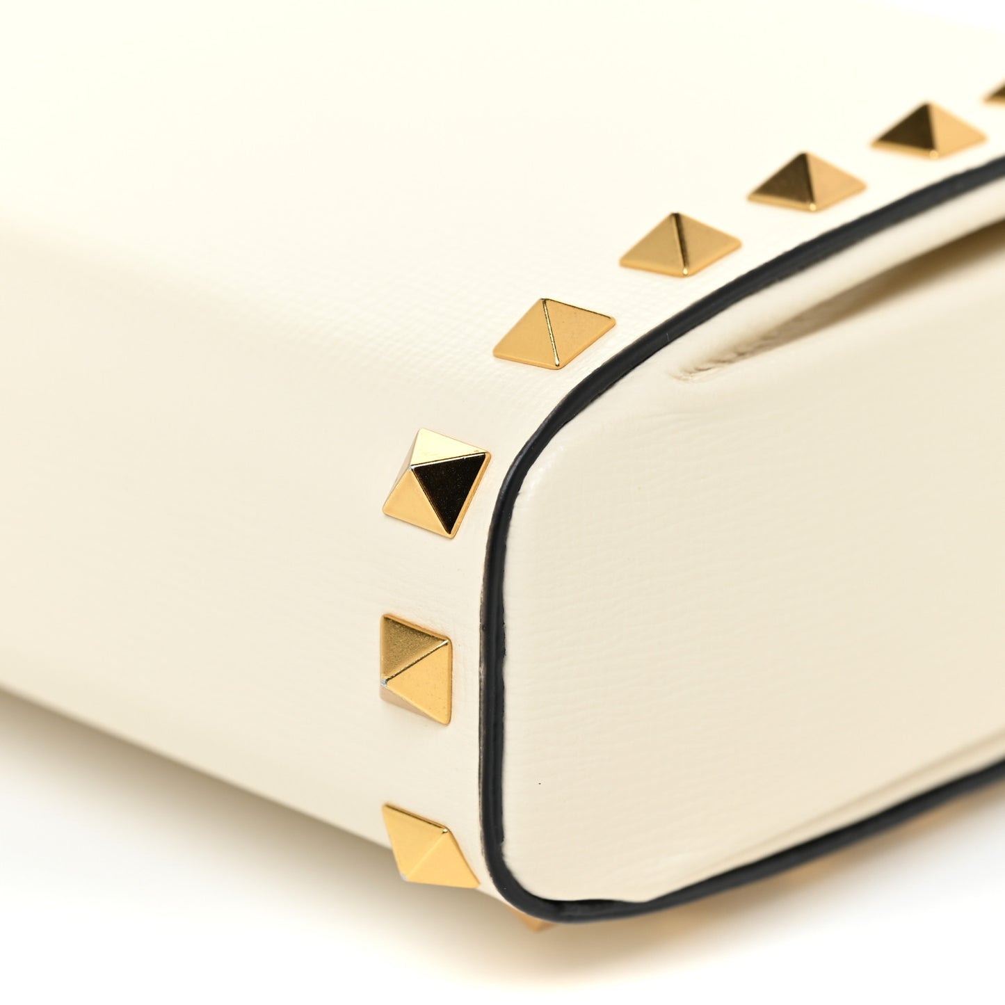 Grainy Calfskin Rockstud Clutch Light Ivory