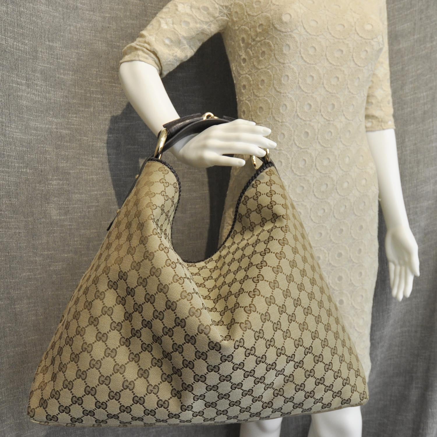 Gucci Monogram Large Horsebit Chain Hobo 2 of 9