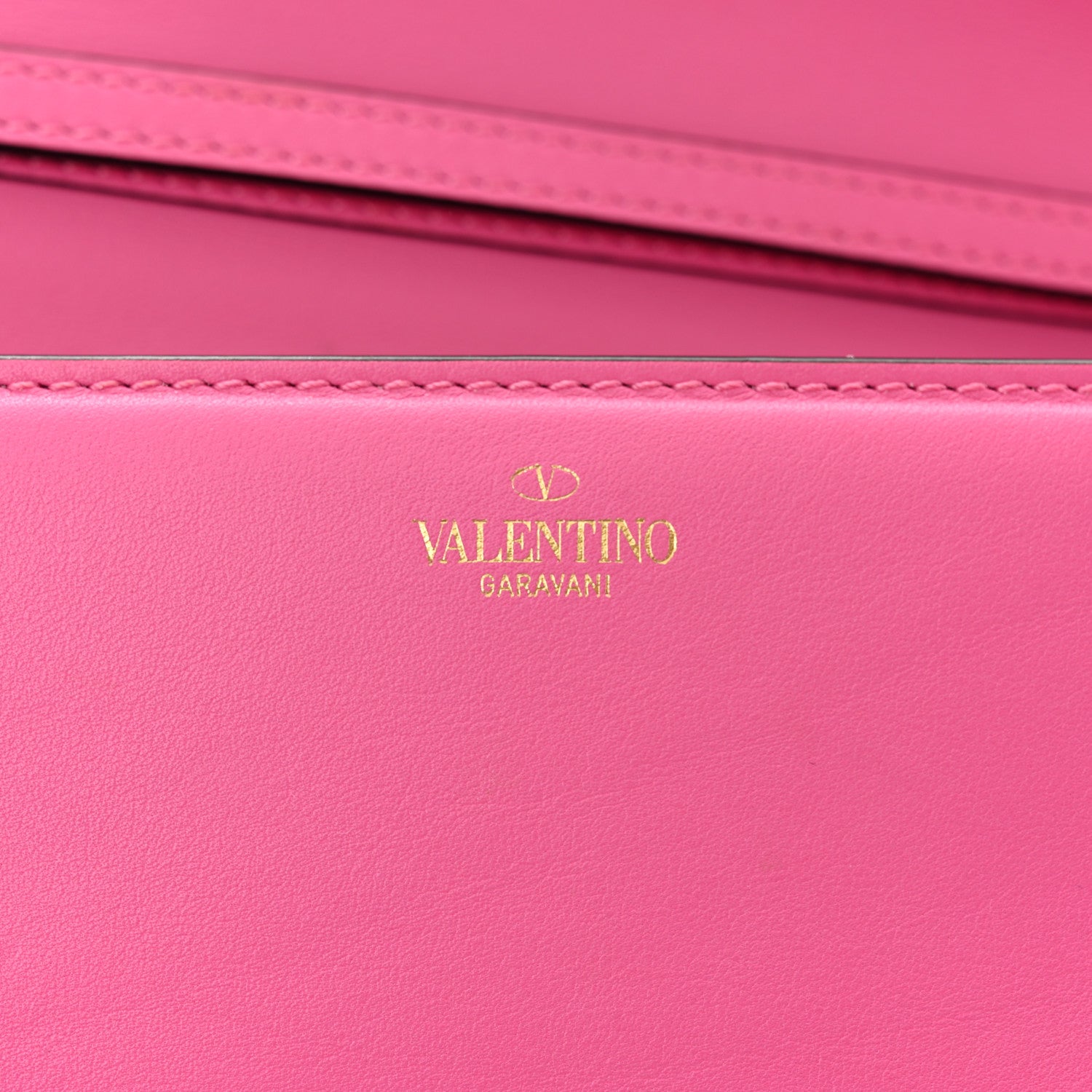 Valentino Garavani Calfskin Vlogo Loco Shoulder Bag Feminine Pink 6 of 10