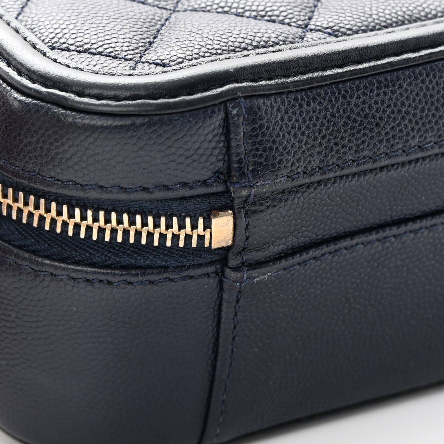 Chanel Caviar Quilted Medium CC Filigree Vanity Case Navy 14 of 18