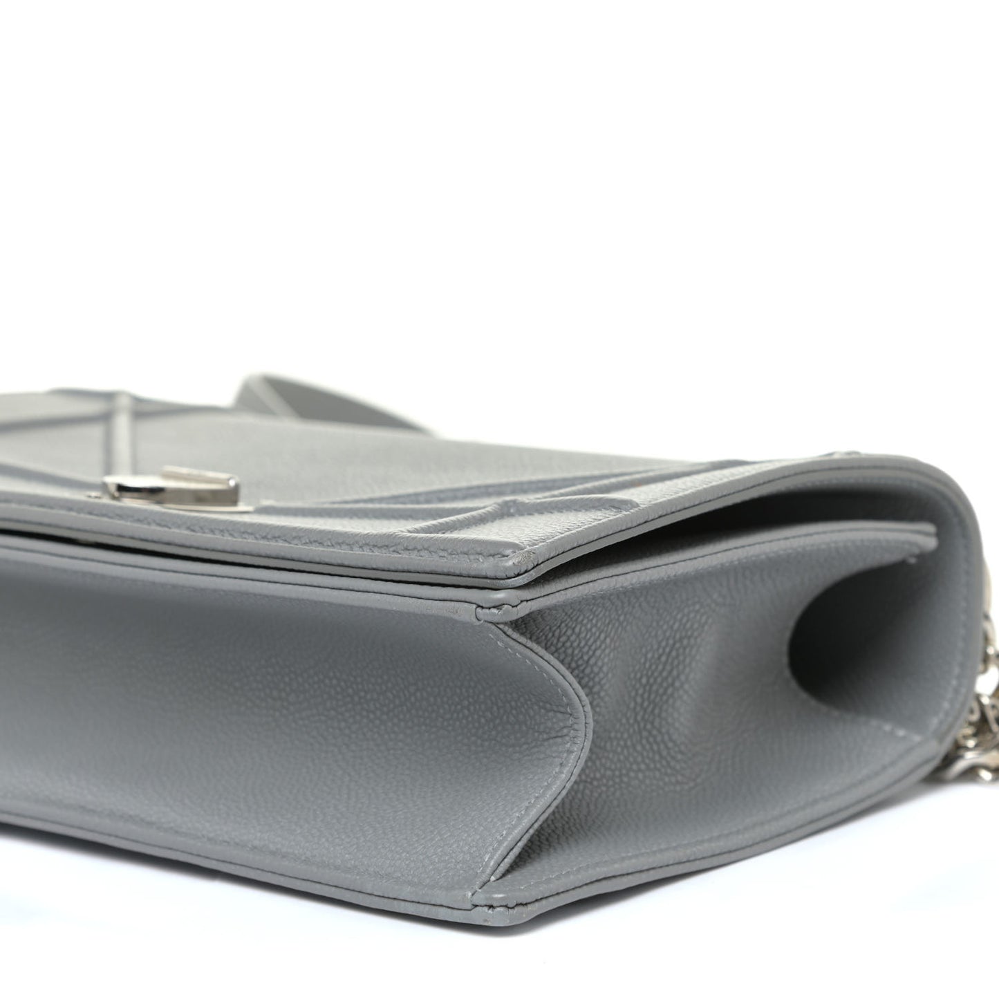 Grained Calfskin Medium Diorama Flap Bag Gris