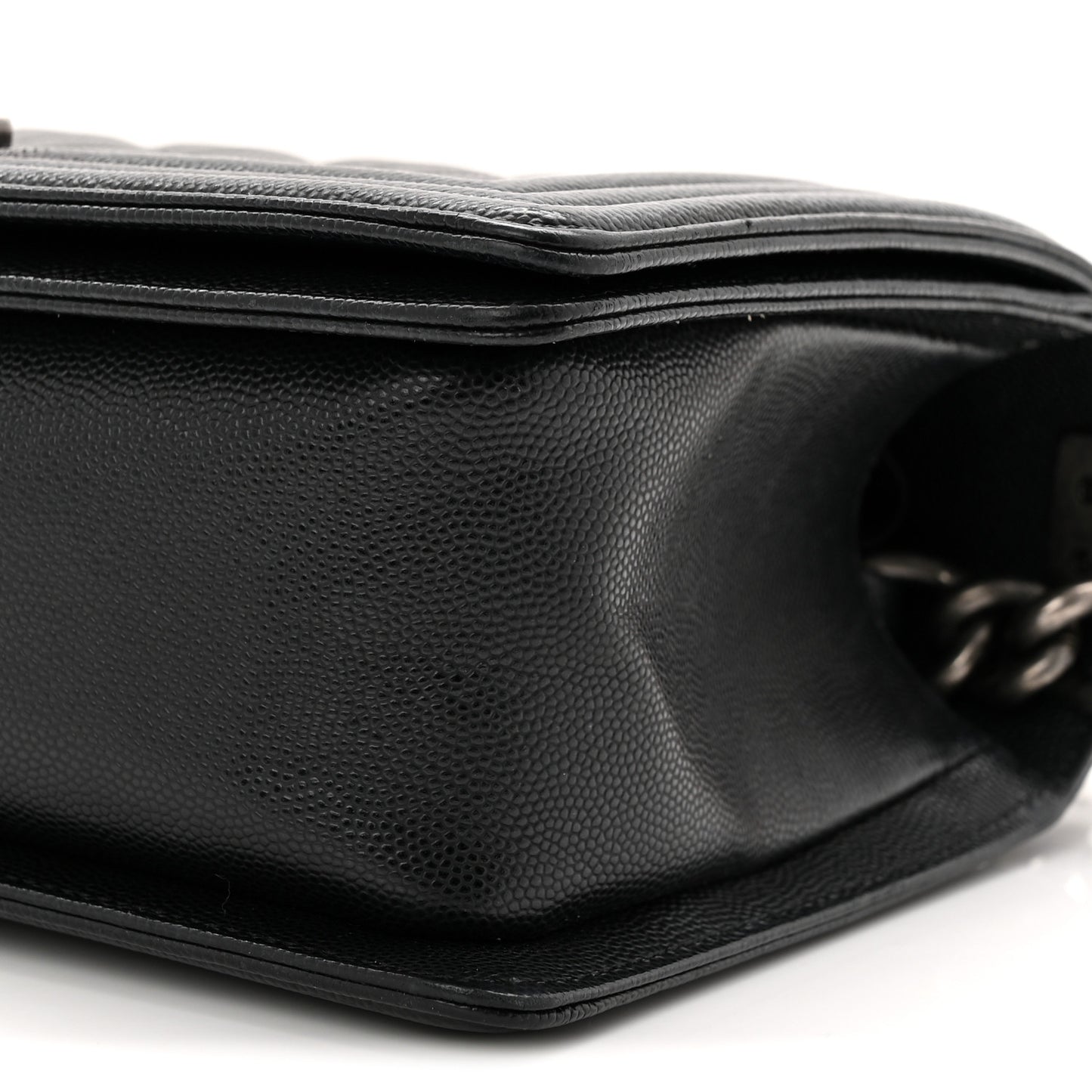 Caviar Quilted Medium Boy Flap Black