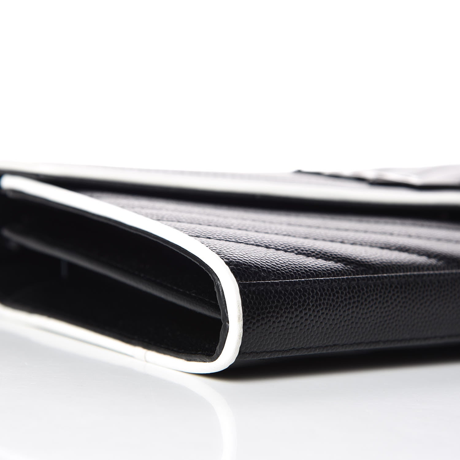 Saint Laurent Grain De Poudre Matelasse Chevron Monogram Chain Wallet Black White 5 of 8
