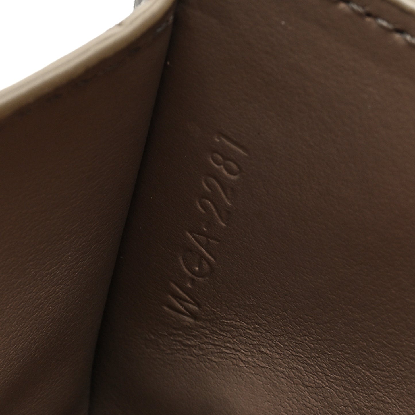 Grained Calfskin Small Multifunction Strap Wallet Pebble Mineral