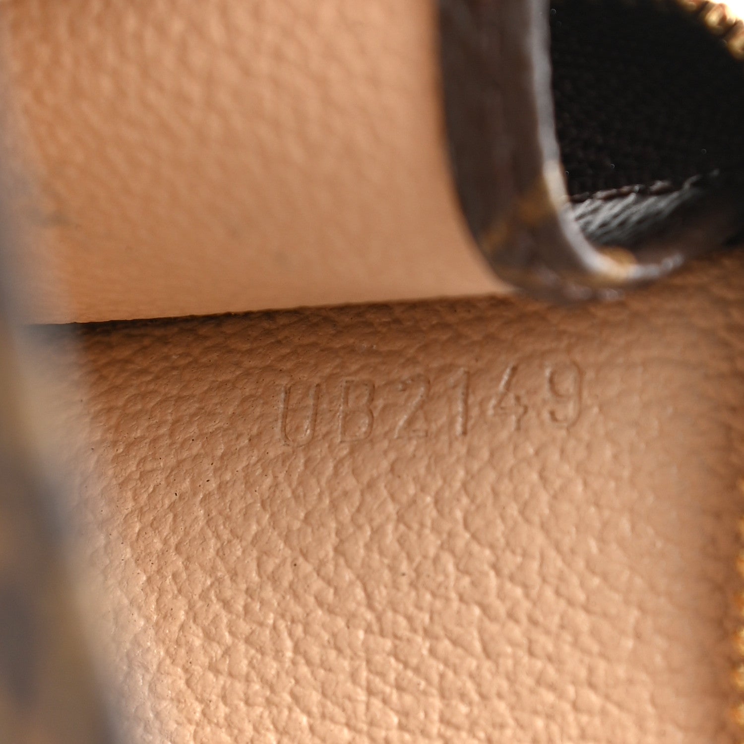 Louis Vuitton Monogram Toiletry Pouch 15 8 of 8