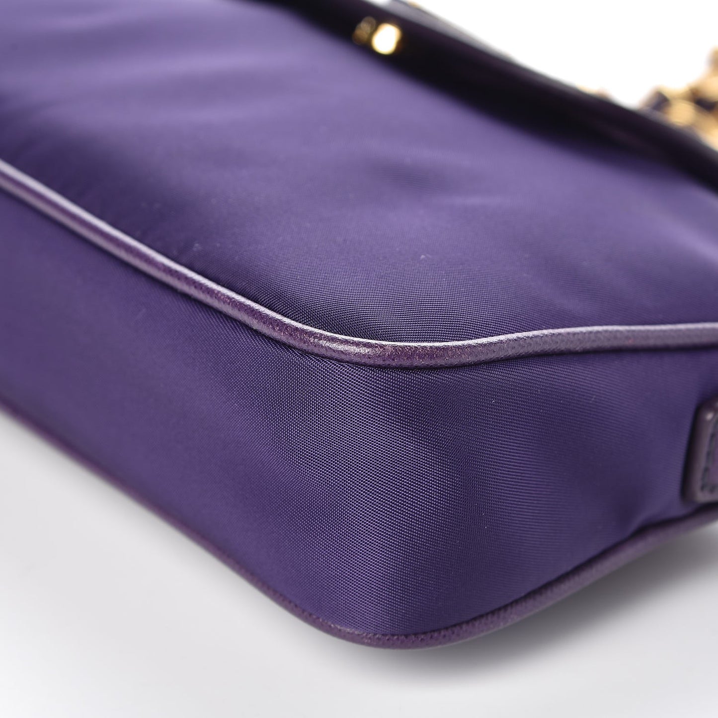 Tessuto Nylon Saffiano Crossbody Bag Uva