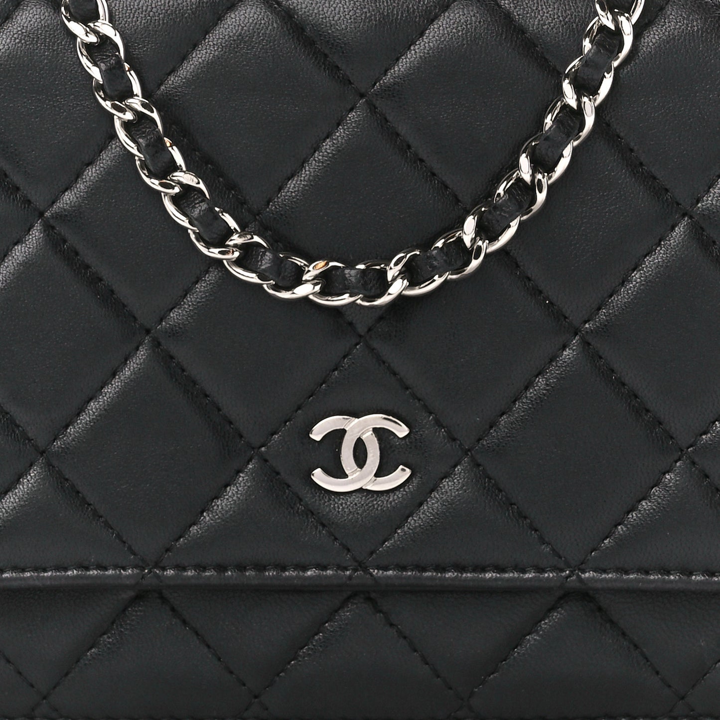 Lambskin Quilted Wallet On Chain WOC Black