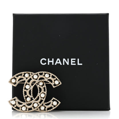 Chanel Pearl Chain CC Brooch Gold 4 of 4