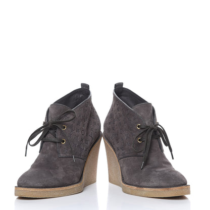Louis Vuitton Monogram Embossed Suede Frosty Wedge Low Boots 38.5 Dark Grey 10 of 13