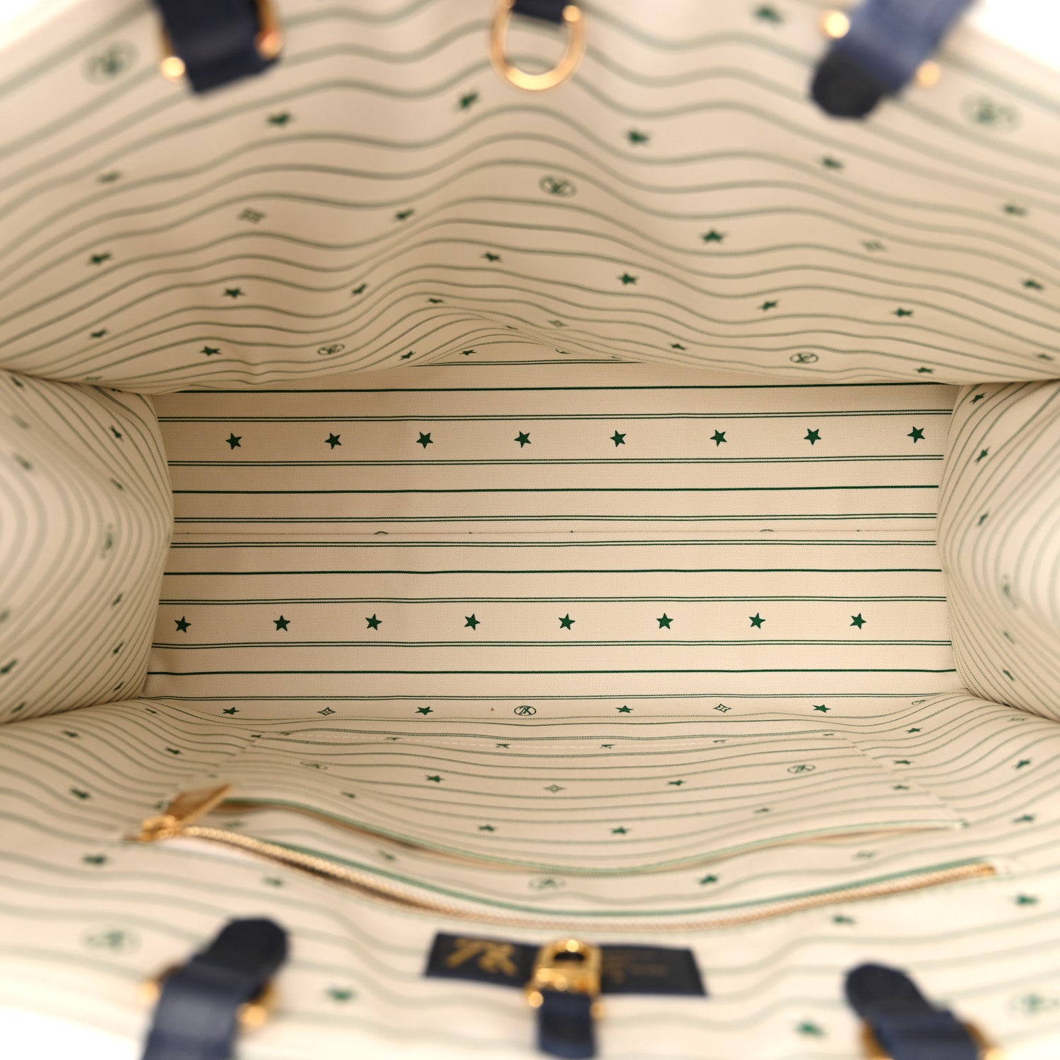 Louis Vuitton Jacquard Embroidered Tufted Monogram Hamptons Onthego GM Blue 5 of 9