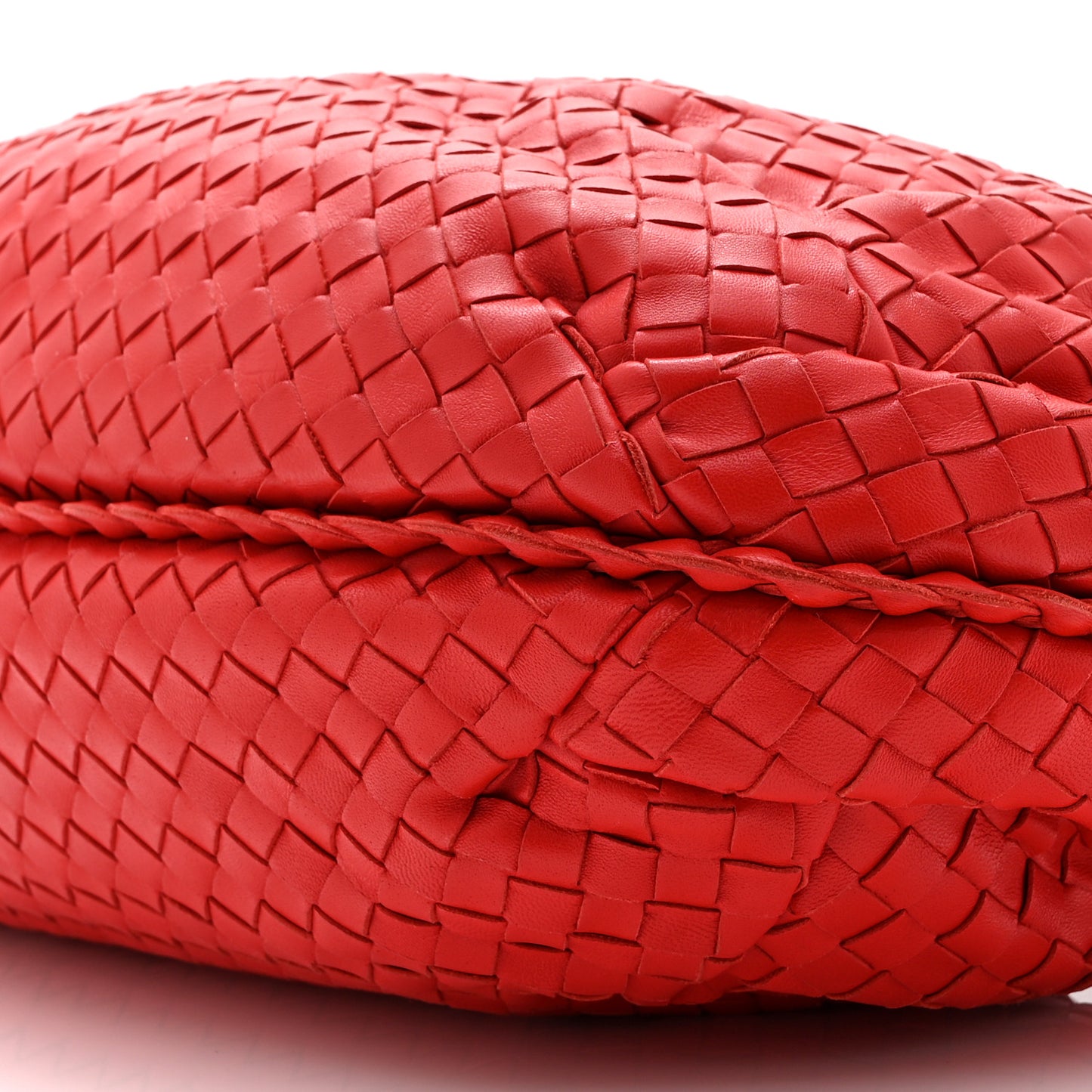 Nappa Intrecciato Medium Belly Veneta Hobo Flame