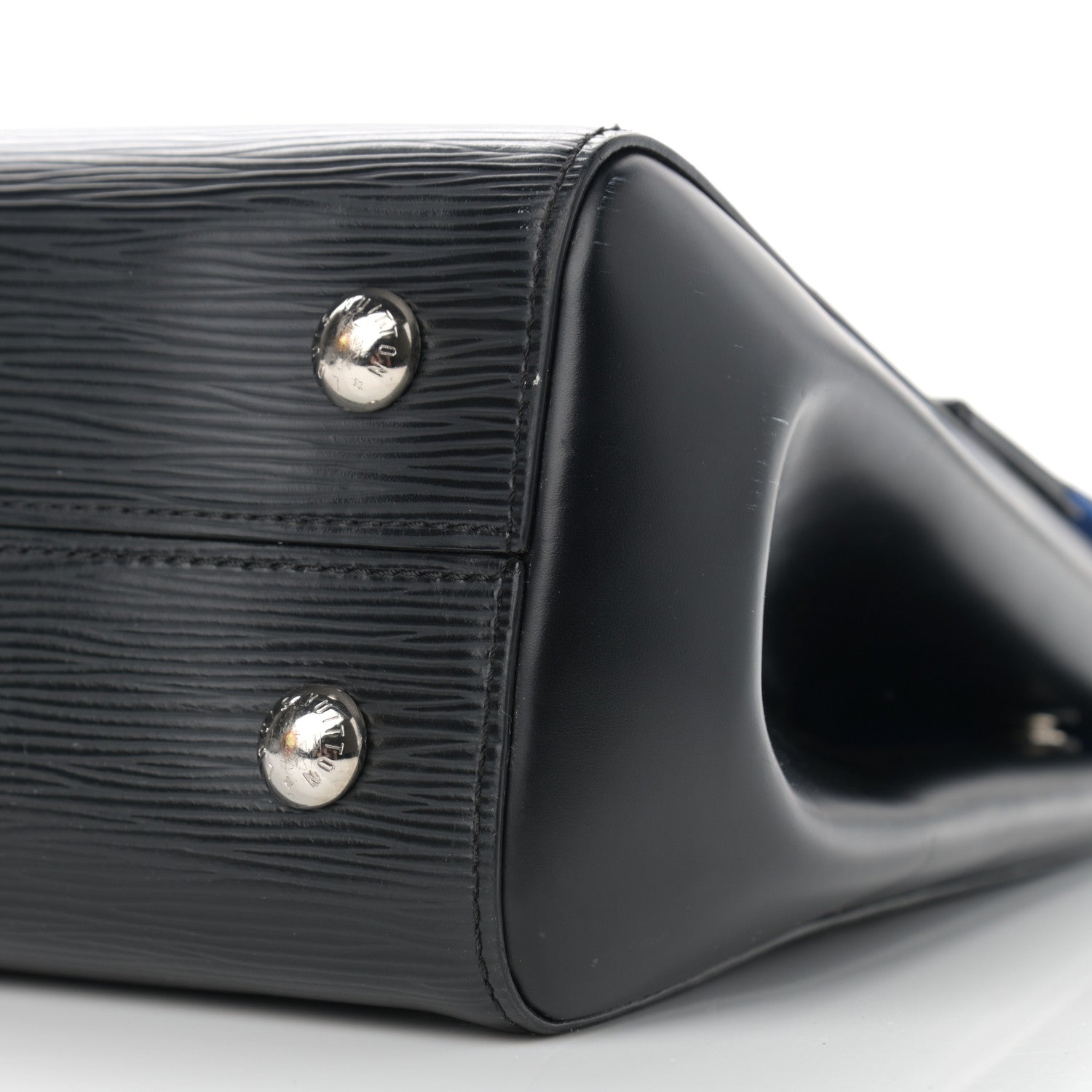 Louis Vuitton Epi Cluny MM Black Stripe 9 of 14